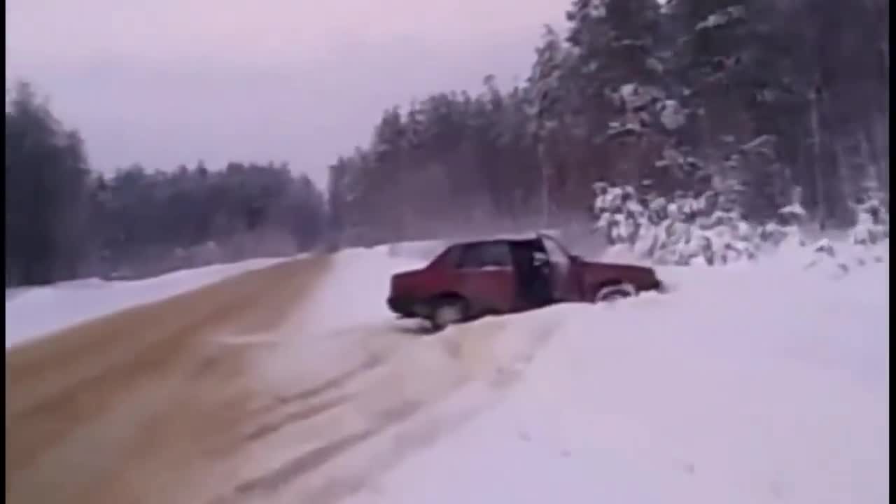 Cars Sliding On Ice Compilation