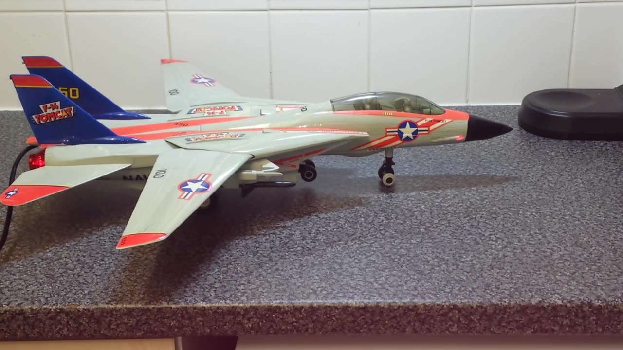 F14 Tomcat 1990 battery toy vintage