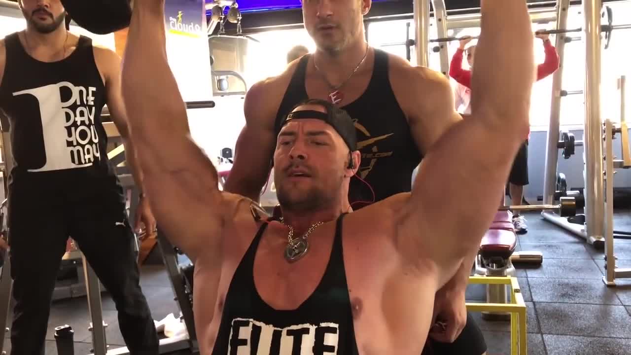 Do Girls Love Gains with Aaron Reed