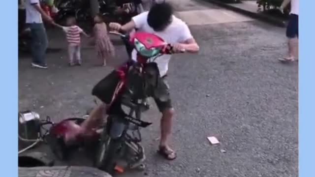 Funny Video 🤣🤣🤣🤣