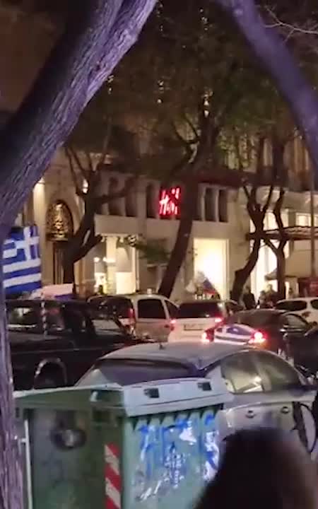 Premijer Grčke u Solunu se sastao sa mitingom podrške Rusiji