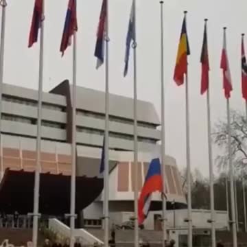 La bandiera russa è stata rimossa davanti al Consiglio d'Europa a Strasburgo