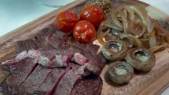 Beef steak (food video)