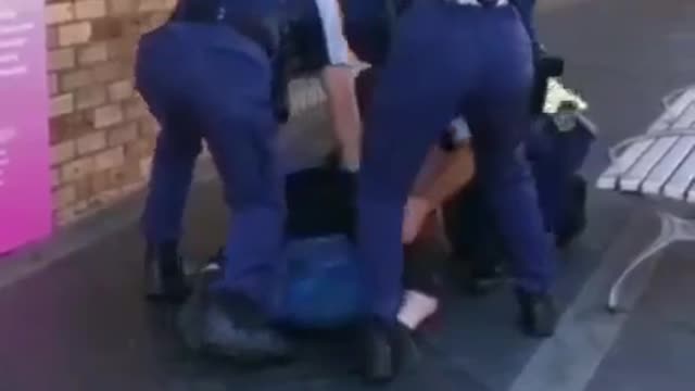 NSW cops bash unarmed disabled girl for not wearing a mask