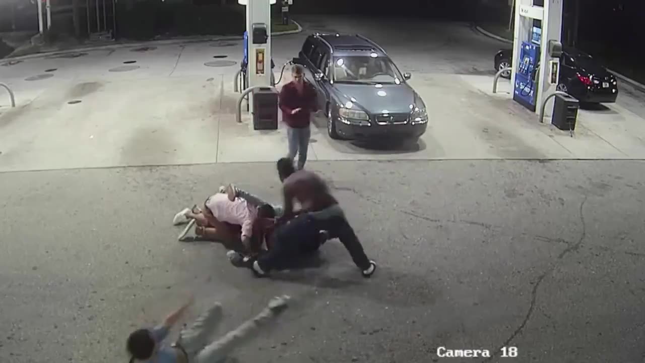 Thugs Attempt Armed Robbery