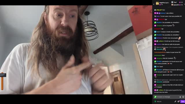 2022-10-17 (6bis) - Petite danse + Raid au Québec - Twitch Decheterie (version avec chat)