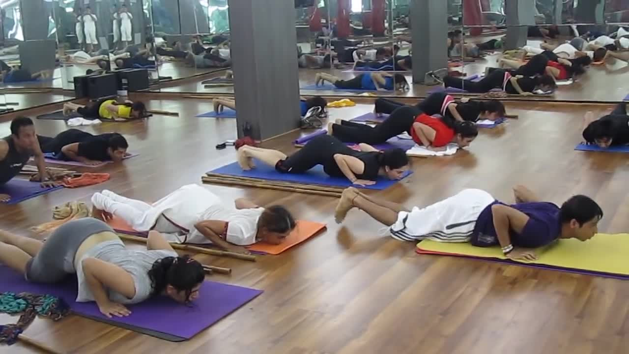 Power Yoga Basic Surya Namaskar Training