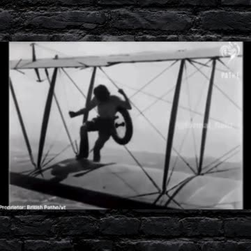 Gladys Ingle - Female Daredevil Changes Airplane Tire Mid Flight in 1926