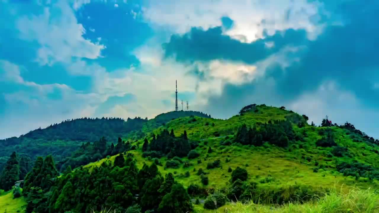 Life is not only about poetry and distance, but also hometown windmills and scenery