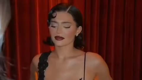 Beautiful kily jinner video
