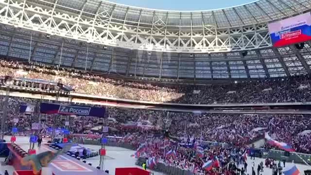 Today: Putin leaves the stage at Luzhniki to thunderous applause