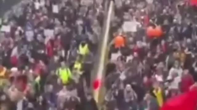 MASSIVE Anti vax, anti mandates, anti tyranny protest in Brussels