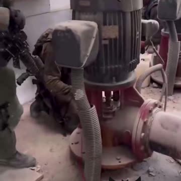 Israeli soldiers destroy drinking water system in Rafah (southern Gaza)