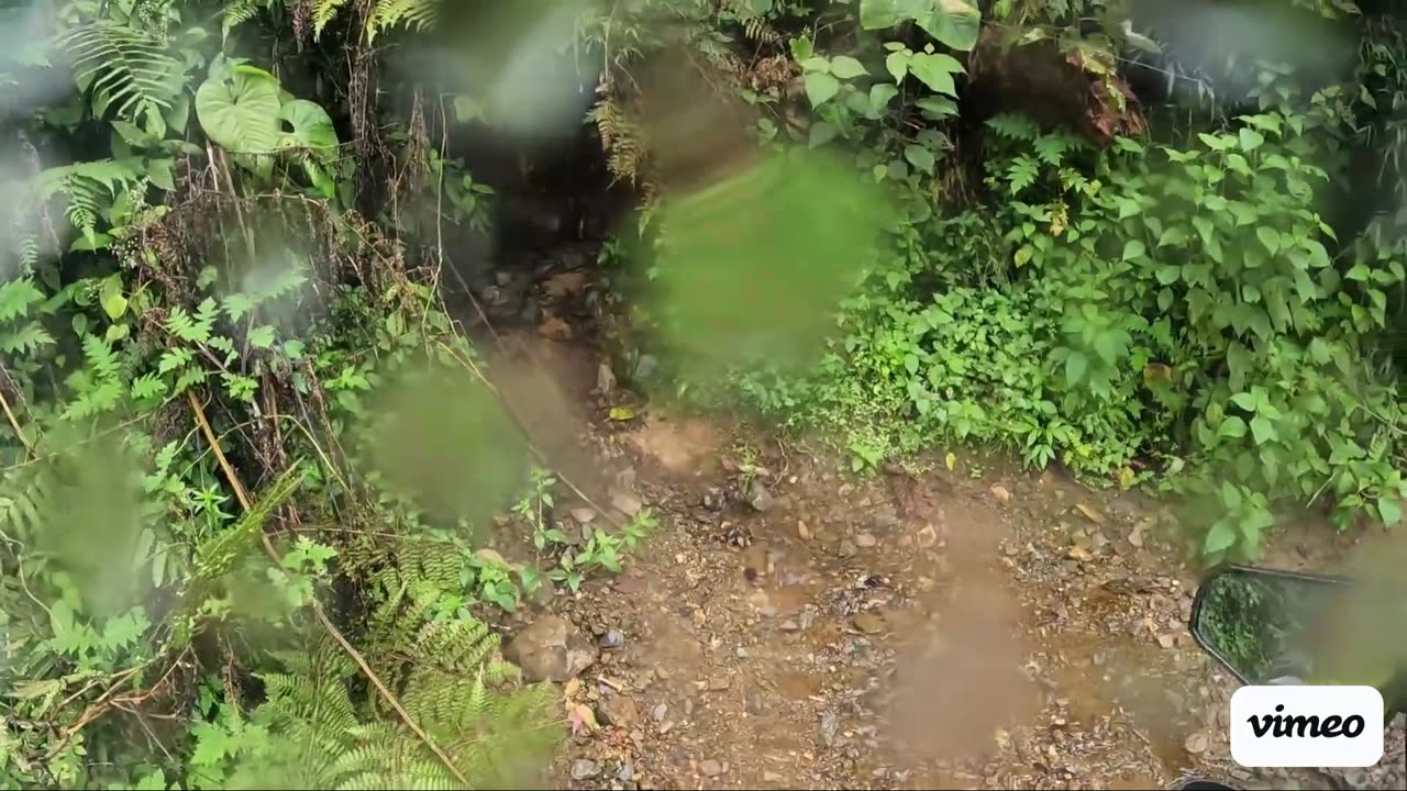 Motorcycling Ecuador in the rain