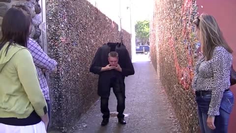 Craziest Scare_Prank Trick Ever! Magician Sneezes Head Off!