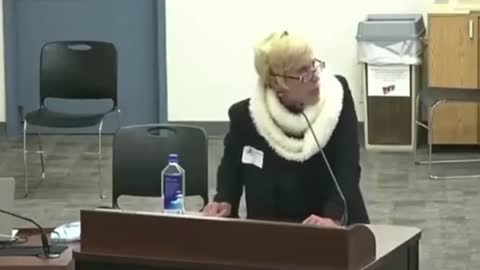 leigh dundas - This woman is spittin truth on vaccines in Orange County