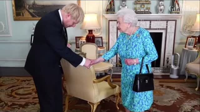 Boris Johnson “Arrives ”at Queen's House