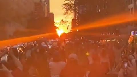 Manhattanhenge landscape only twice a year.