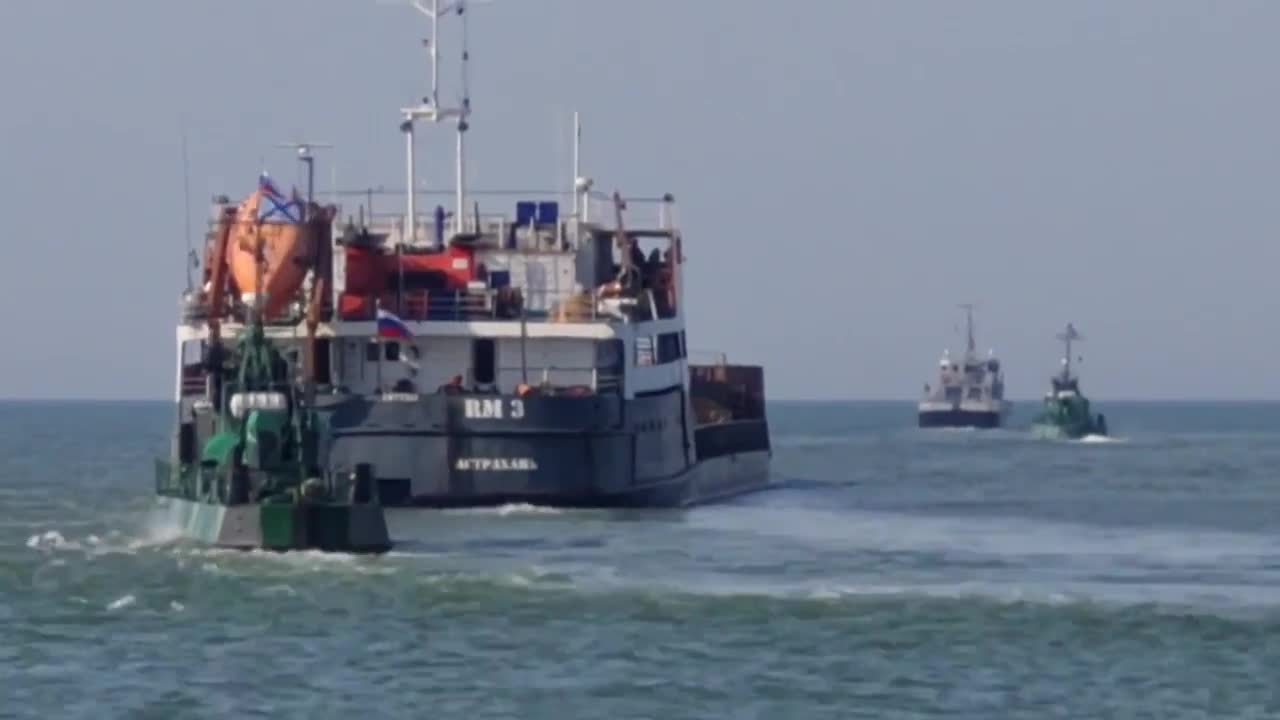 Beauty in the sea near the port of Mariupol