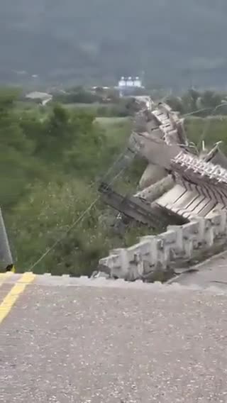 A strong earthquake has destroyed a bridge in Taiwan