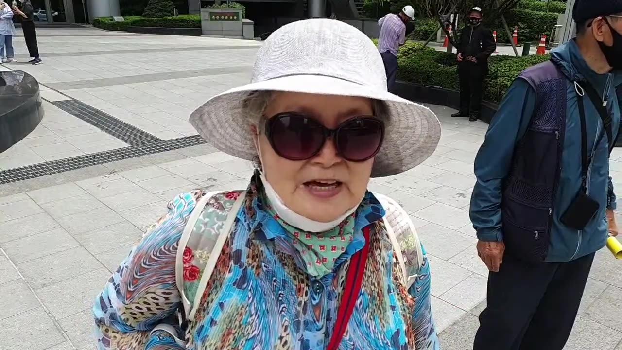 20200615_V3_S02(S54hmZLfL8E)일본대사관 앞 윤미향 사퇴촉구 현장에서 백골 어머님의 한말씀을 듣다
