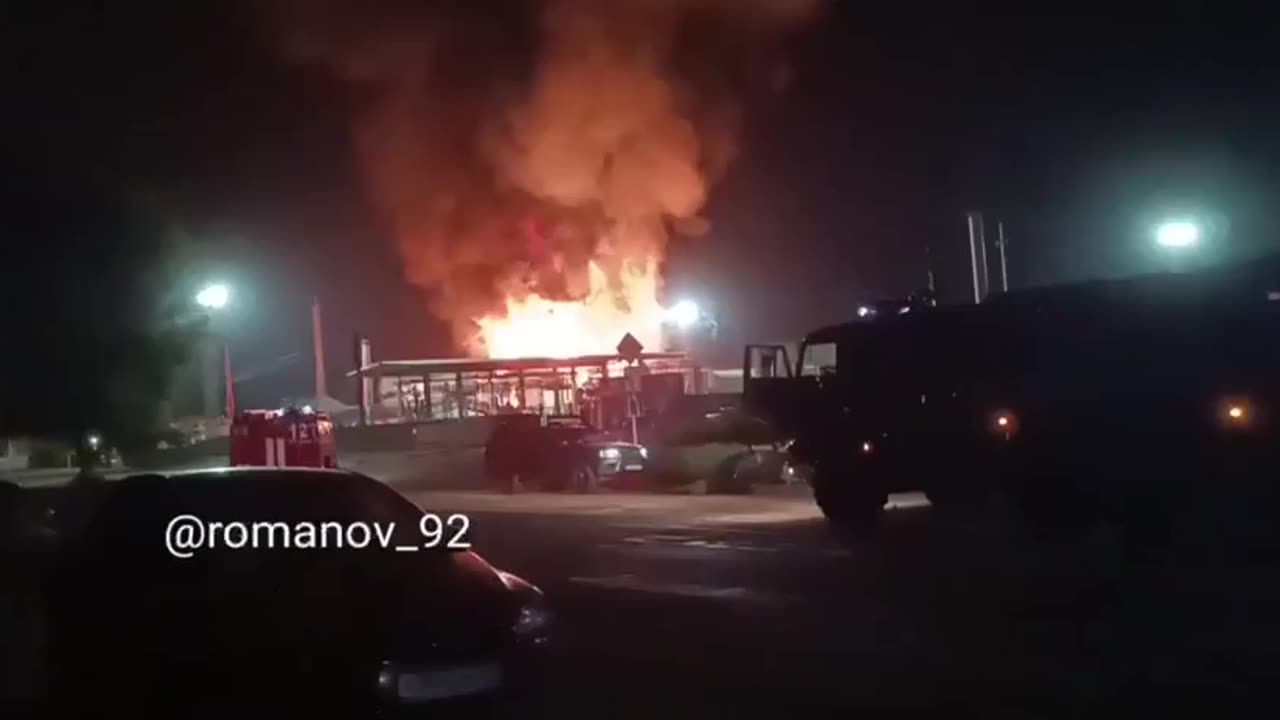 👀🚫 During the night attack on one of the Russian oil depots, the Russian