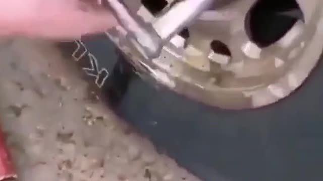 I didn't take off the tire screws.