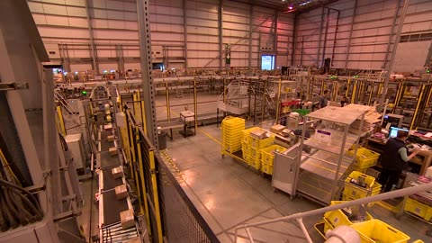 Sen. Sanders announces Senate probe into Amazon’s warehouse conditions