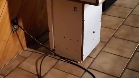 Homemade pool ball polisher