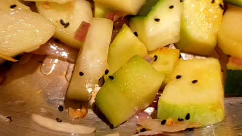How to Make Spicy Zucchini Squash 💯