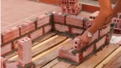 Dog house made of pallet, cement and bricks 🧱🧡