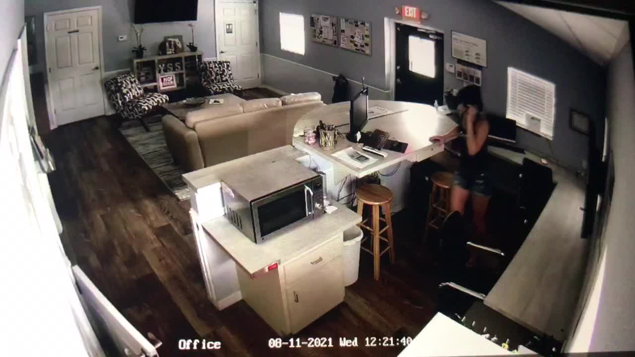 08/11/21 @ 12:20 p.m - YSS Employee enters office first time