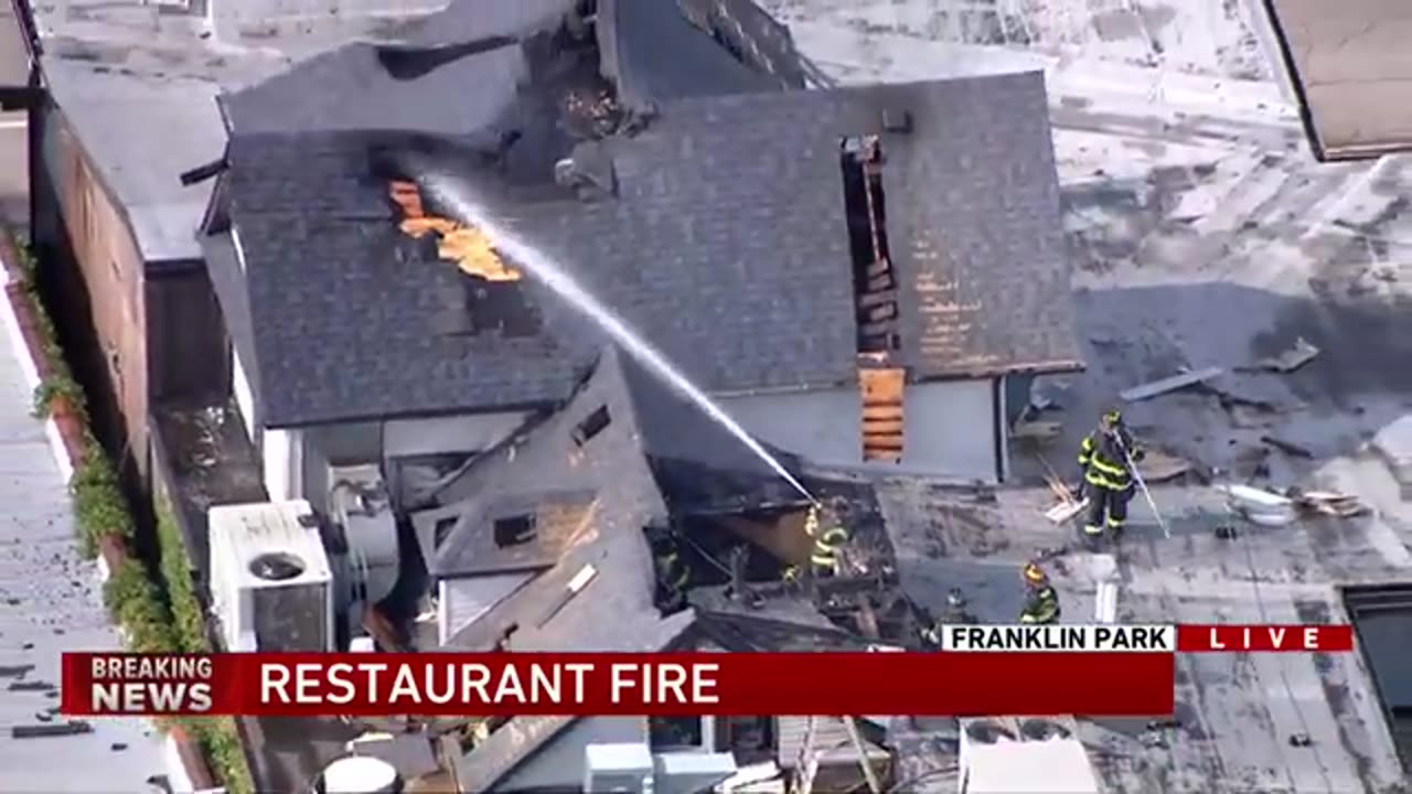 West suburban restaurant damaged in fire | WGN News