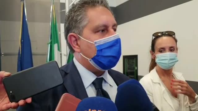 "sceriffo Toti" - un altro mandrake da denunciare.