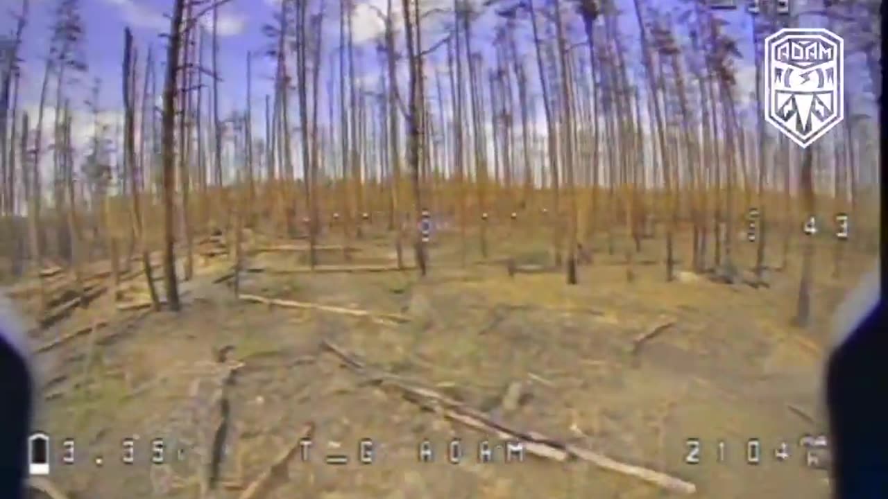ππΊπ¦ Ukraine Russia War | Ukrainian FPV Drone Discovers Russian Soldier Hiding in Dugout in Kre | RCF