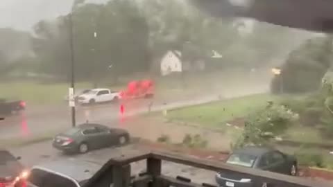 Tornado caused damage in Urbandale, Iowa