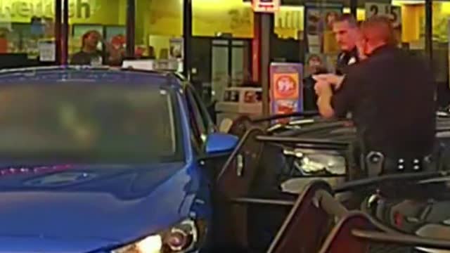 Ohio teens ram into police cruisers with stolen car, according to policereport.