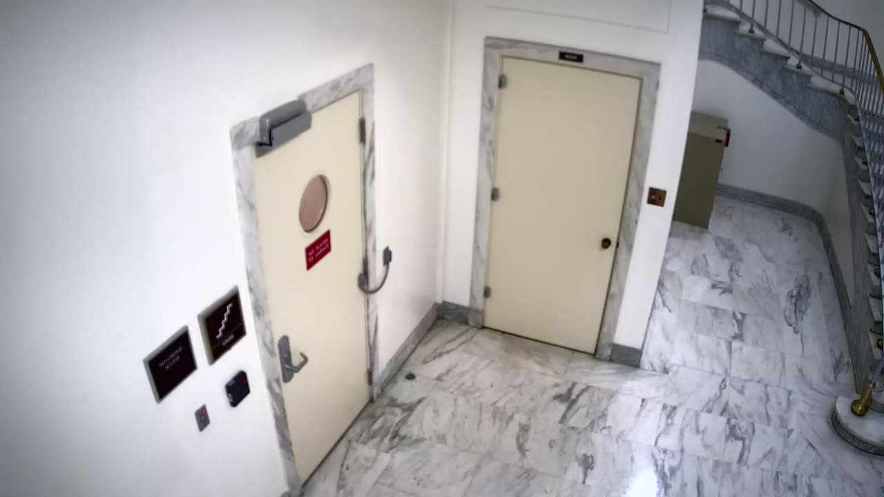 6130RHOBGRRGST4Stairwell4_2021-01-06_03h40min01s553ms.mp4