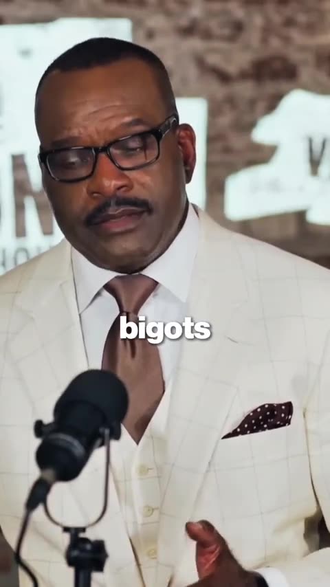 The Vince Everett Ellison Show - TRUMP, FIRST BLACK PRESIDENT!!!