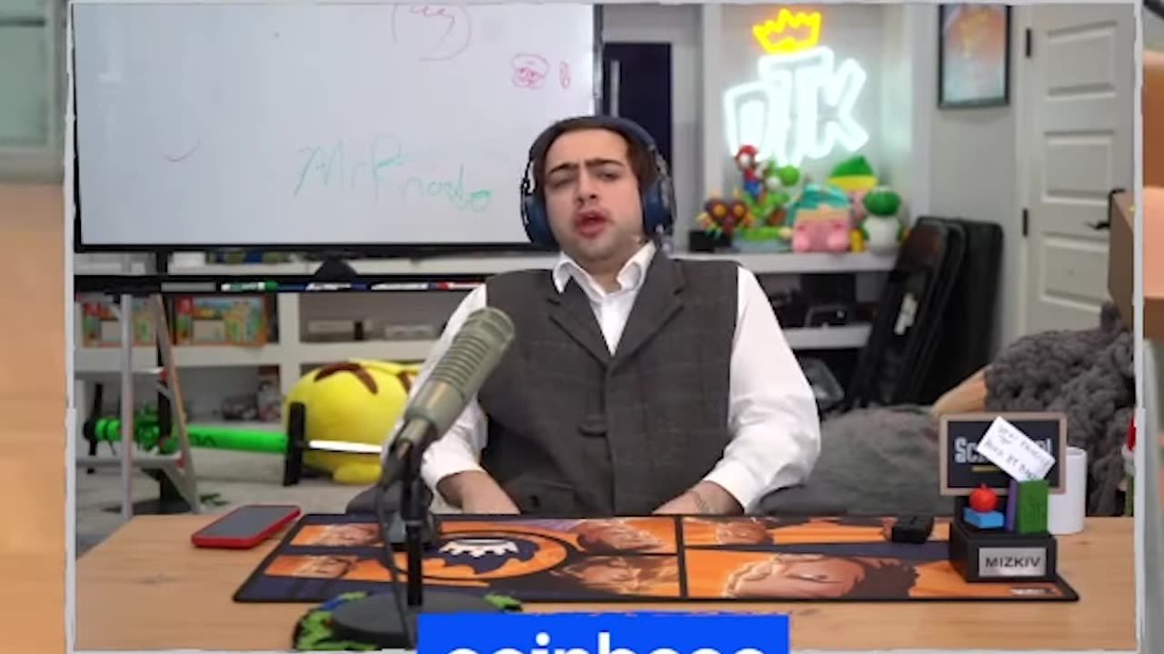 Dodging politics at Thanksgiving dinner be like