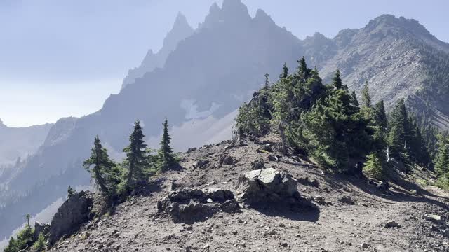 50 MPH Gusts Knock Me Over & Drown Out My Audio! – Three Fingered Jack Loop – Central Oregon – 4K