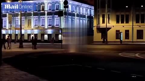 Putin's motorcade moves in the middle of the night, what is the Russian leader up to