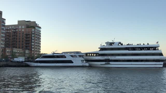 High School Prom Gets Rudely Interrupted When Their Yacht Bumps Into Another