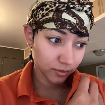 Come with me to my job 😒🤙