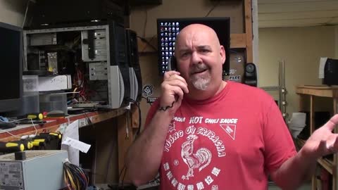 5 Funny Phone Calls We Get All the Time at the Computer Store
