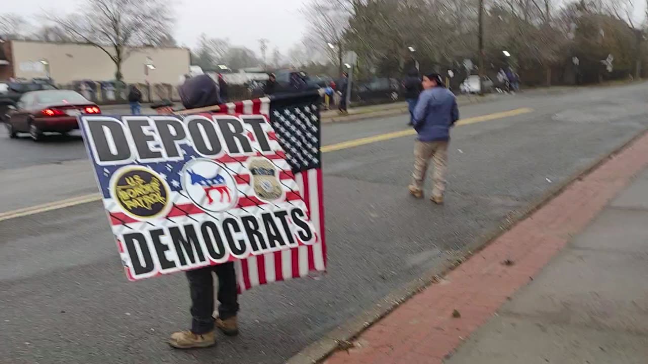 Southampton 7-11 Criminal Illegals "Shout Joe Biden/Grab Crotch "