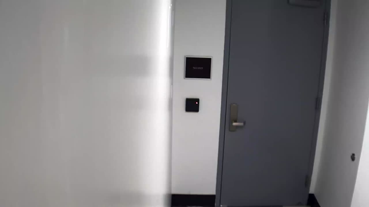 6144RHOBG2G201ABStairwayLobbyEntry_2021-01-06_17h00min02s937ms.mp4