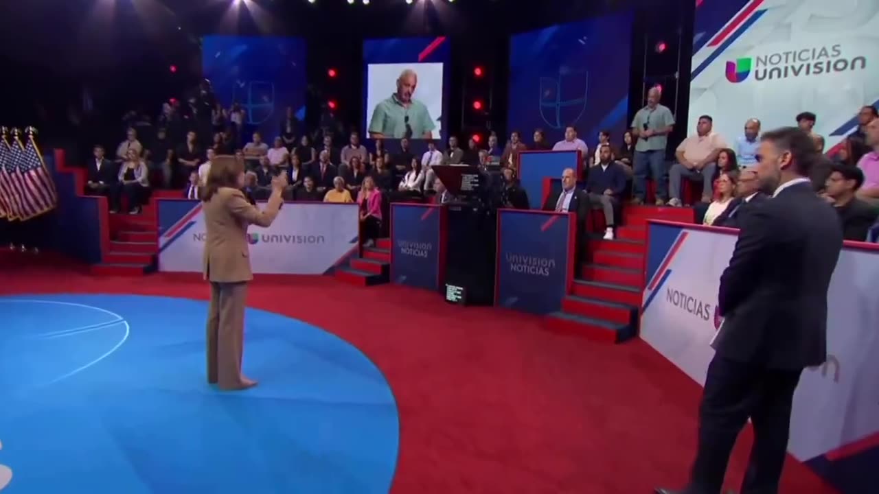 BREAKING: Univision accidentally broadcast proof that Kamala used a teleprompter at her town hall