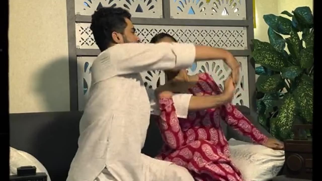 Tu tu Hai wahi Dil ne jise apna Kaha song