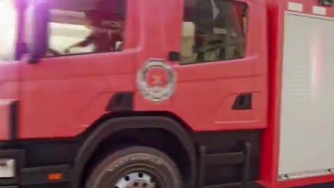 Insane Futuristic Firetruck from China. Hilarious!